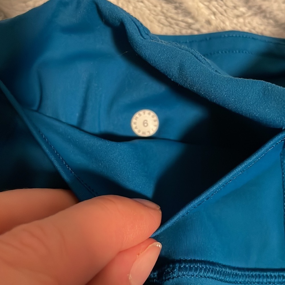 Lululemon Fast Free HR Crop 19"L Reflective Size 6 Blue Lagoon leggings - Picture 5 of 12
